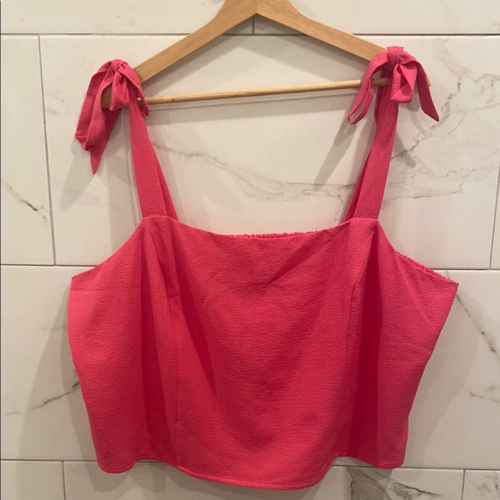 Old Navy Fitted Tie-Shoulder Cropped Tank Top (Petite)